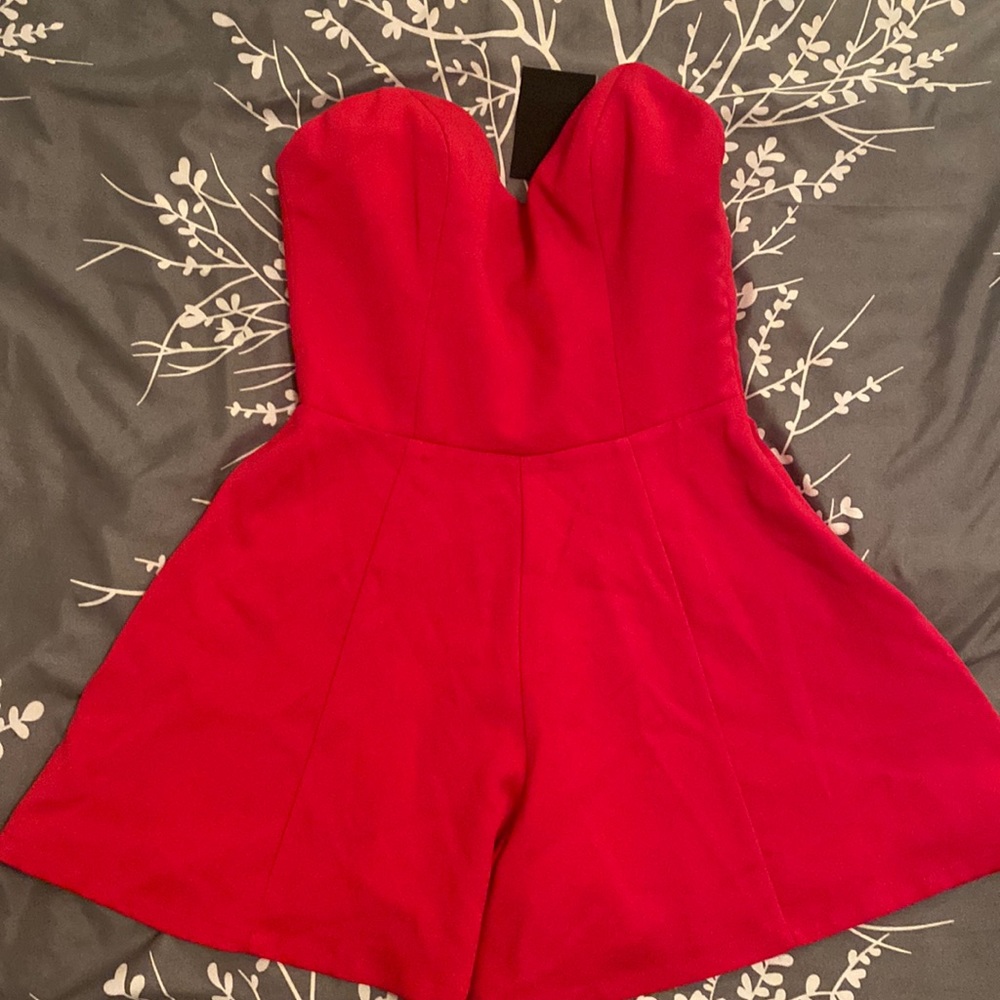 NWOT NBD strapless romper size extra small